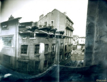 Photo pinhole en Is�re,   Autre essai de la fenetre, 5 rue chenoise 
